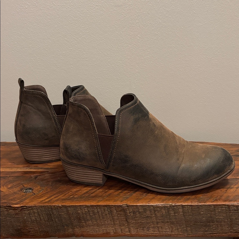 Natural Reflections Distressed Brown Leather Ankle Boots
